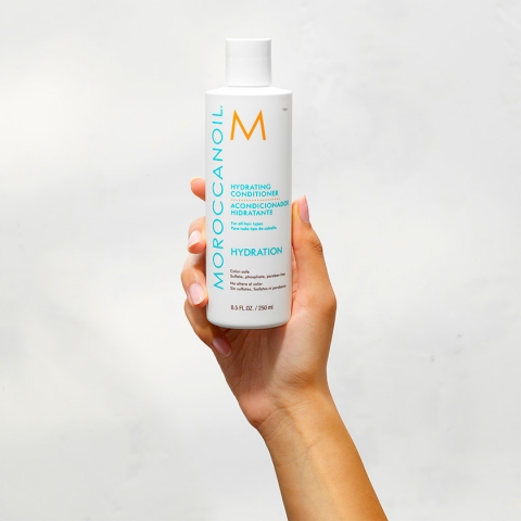 Moroccanoil hidratantni regenerator 250ml Moroccanoil hidratantni regenerator 250ml