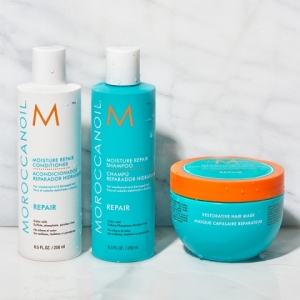 Moroccanoil Moisture Repair Shampoo (14) Moroccanoil Moisture Repair Shampoo (14)