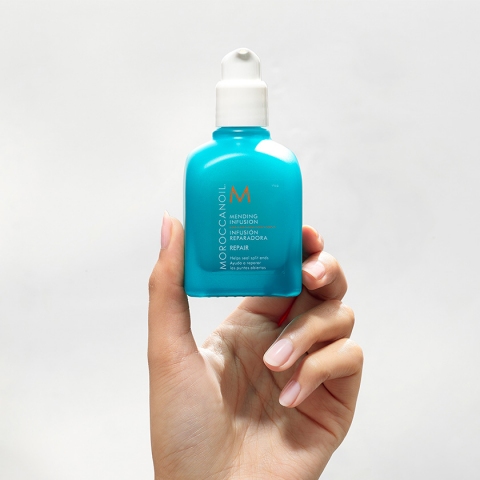 Mending Infusion serum za krajeve pre i posle efekat Mending Infusion serum za krajeve pre i posle efekat