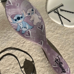 Wet brush cetka za rascesljavanje Disney Princess 100 Lilo& Stitch Original Detangler Wet brush cetka za rascesljavanje Disney Princess 100 Lilo& Stitch Original Detangler