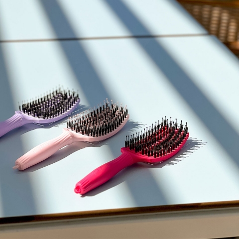 Olivia garden finger brush combo profesionalne četke za kosu u salonu Olivia garden finger brush combo profesionalne četke za kosu u salonu